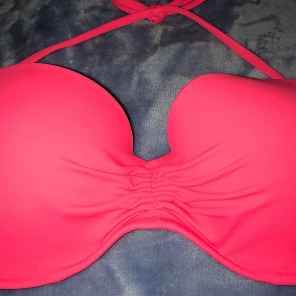 Never worn VICTORIA SECRET pink bikini top - Picture 2 of 3